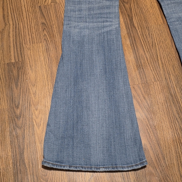 American Eagle Hi Rise Artist Jeans 6R Distressed Flare Stretch Blue Denim E70 - Picture 9 of 11